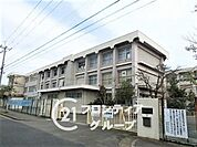 城陽市立深谷小学校 徒歩5分。 360m