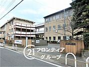 城陽市立富野小学校 徒歩8分。 610m