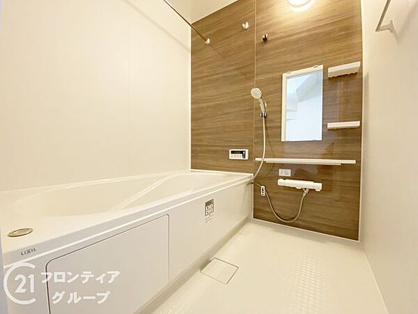 浴室を拡大表示