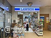 徒歩9分。ローソン音羽記念病院店 710m