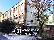 京都市立深草中学校 徒歩28分。 2240m