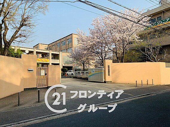 京都市立西京極...