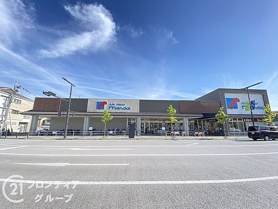 万代長岡天神店...