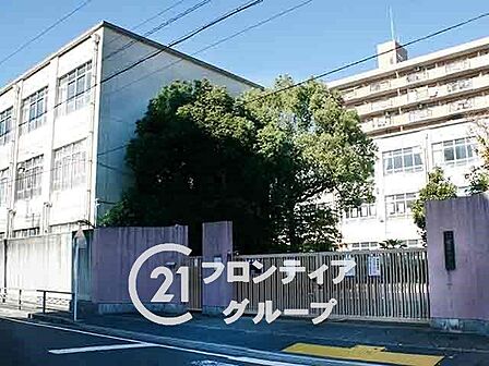 京都市立祥栄小学校 徒歩4分。 250m