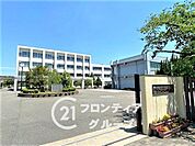 八幡市立男山第二中学校 徒歩12分。 900m