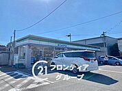 ファミリーマート八幡月夜田店 徒歩4分。 320m