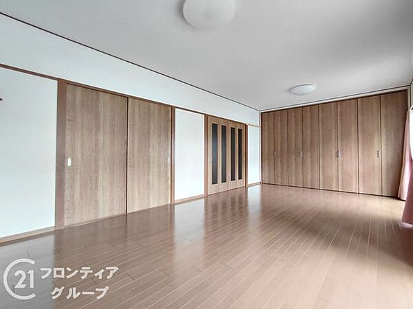 寝室を拡大表示