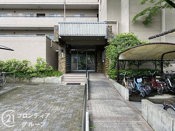 エントランスを拡大表示