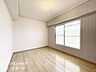 寝室：お客様にあった住宅ローンをご提案させていただきます