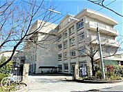 京都市立花山中学校 徒歩11分。 820m