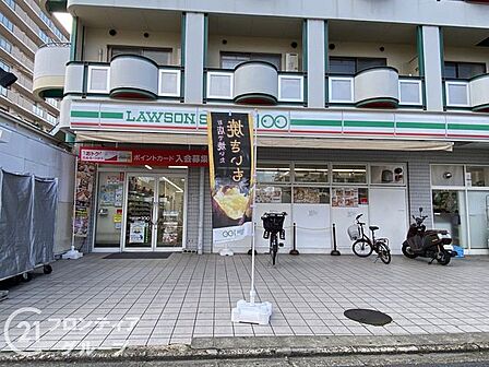 ローソンストア100壬生辻町店 徒歩4分。 320m