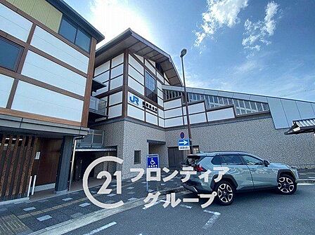 嵯峨嵐山駅(JR西日本 山陰本線) 徒歩10分。 790m