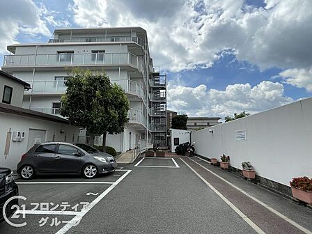 「賃貸のままでいいのか、買うべきか」その判断に必要な情報を、スタッフがわかりやすく整理してお伝えします。お気軽にご相談ください