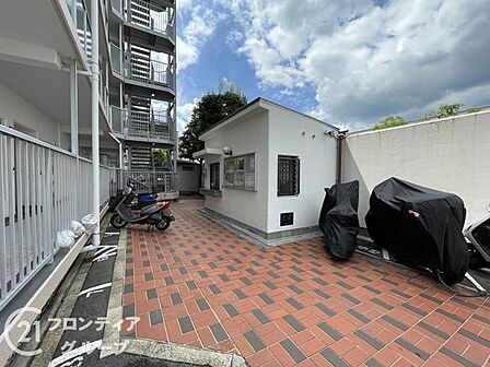 マイホームは一生に一度の大きな買い物だからこそ、納得いくまで情報を集めてほしいと思います。疑問はどんどんスタッフにぶつけてください