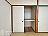 室内：マイホームは一生に一度の大きな買い物だからこそ、納得いくまで情報を集めてほしいと思います。疑問はどんどんスタッフにぶつけてください