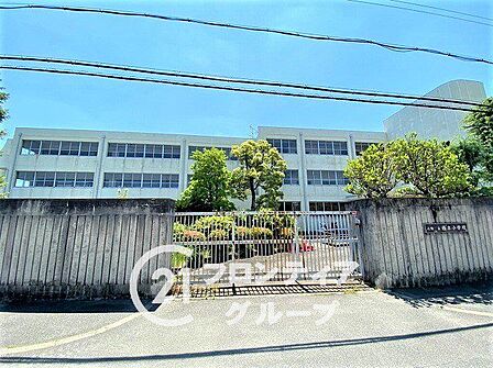 八幡市立橋本小学校 徒歩15分。 1190m