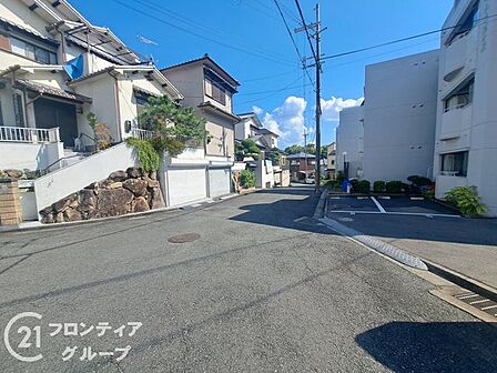 写真だけではわからない採光・広さ・周辺環境の実感は、実際に足を運んでみることが一番です。ご見学はいつでもご予約いただけます