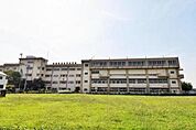川越市立上戸小学校 徒歩12分。 960m