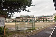 川越市立高階小学校 徒歩10分。 800m