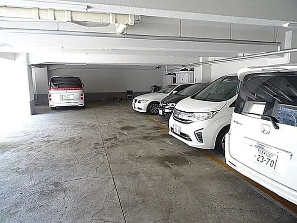 駐車場を拡大表示