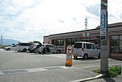 セブンイレブン甲府国玉店 570m