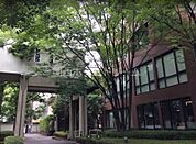 私立大阪国際大学短期大学部 1633m