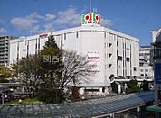 イズミヤ寝屋川店 271m