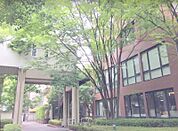 私立大阪国際大学守口キャンパス 896m