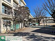 練馬区立仲町小学校 徒歩12分。 900m