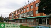 三鷹市立第三小学校 徒歩3分。小学校 200m