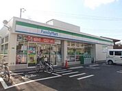 ファミリーマート三鷹牟礼店 753m
