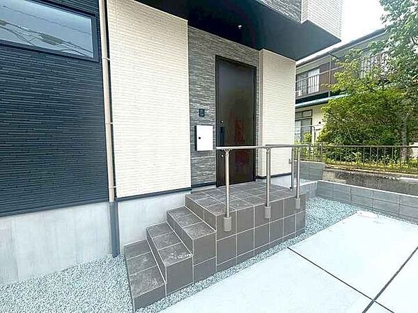 玄関を拡大表示