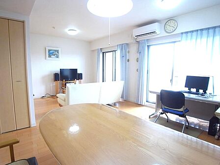 天井高はリビングダイニングと各居室は２，５００ｍｍなので開放感があります