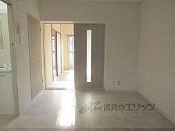 JR山陰本線 嵯峨嵐山駅 徒歩10分の賃貸マンション 1階2DKのリビング/ダイニング