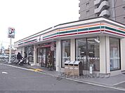 セブンイレブン　天神川三条店まで650メートル