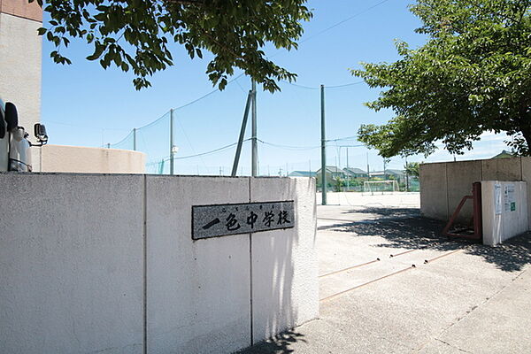 画像12:名古屋市立一色中学校
