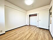 全居室収納付きで室内スッキリ片付きます♪