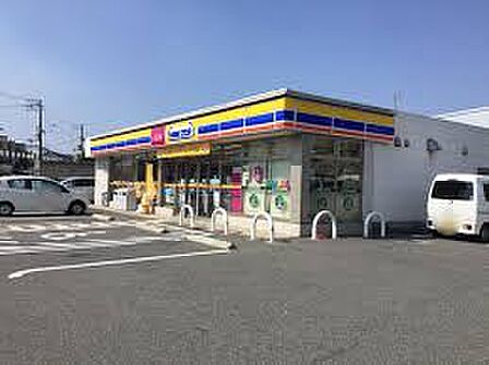 ミニストップ堺津久野町店まで徒歩約５分