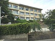 石尾中学校