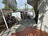 その他：駐輪場に屋根があるので、雨の日に自転車が濡れにくく嬉しいですね♪