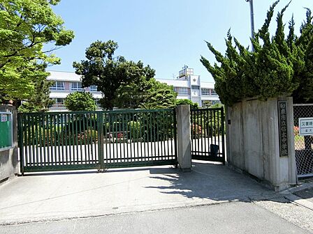和泉市立信太中学校まで徒歩約11分