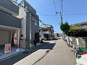 【前面道路】前面道路約６ｍ！運転が苦手な方も安心ですね！