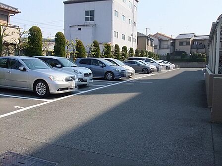 お家探しを始めてみようと思われたら是非【イエストア】までお気軽にご相談下さいませ♪