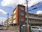 堺市立八上小学校まで徒歩１０分