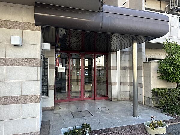 エントランスを拡大表示