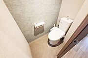 【トイレ新調】寒い日は特に助かる温水洗浄便座付きトイレです！