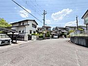 前面道路約６．７ｍ！広々運転の苦手な方も安心ですね！