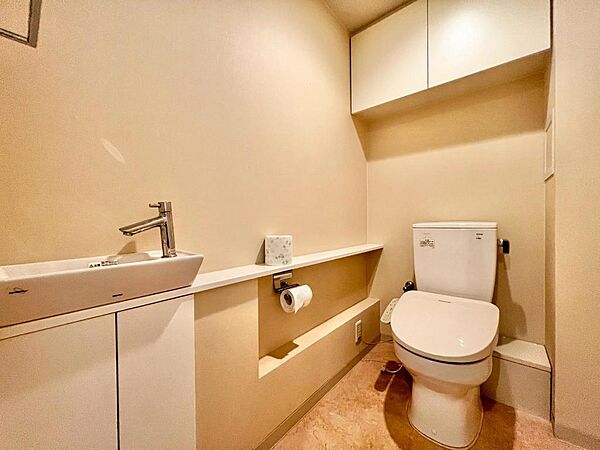 トイレを拡大表示