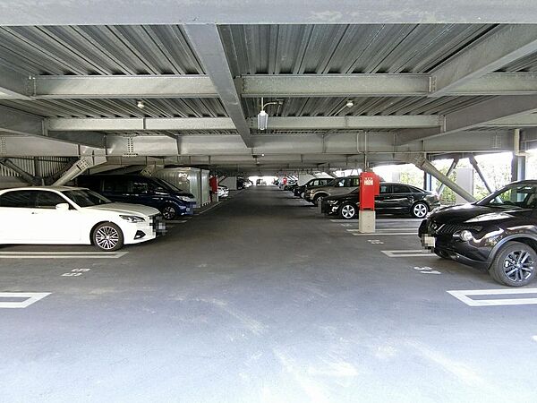 駐車場を拡大表示