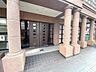 エントランス：【洗面台新調】身だしなみを整えるのに重宝するシャワー付きの洗面台です♪洗面台に収納もあるため、整頓しやすいですね！
